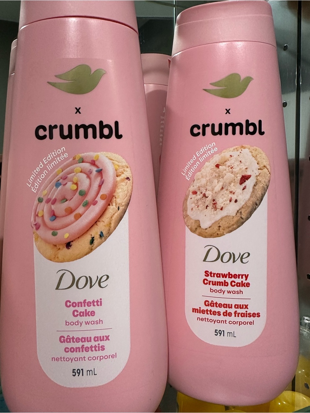 NEW Dove x Crumbl Limited Edition Body Care Bundle - 2 Body Washes + 1 Scrub 🍓🎂